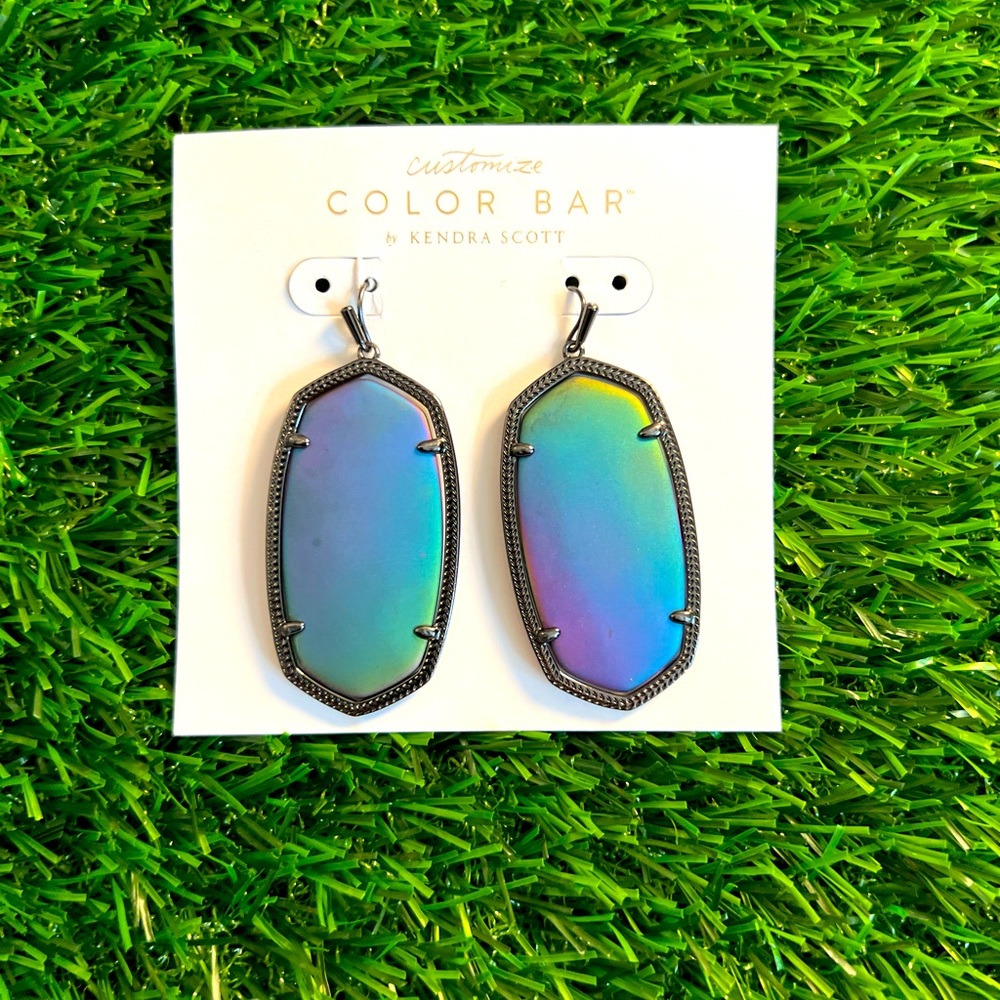 Kendra Scott Elle earrings